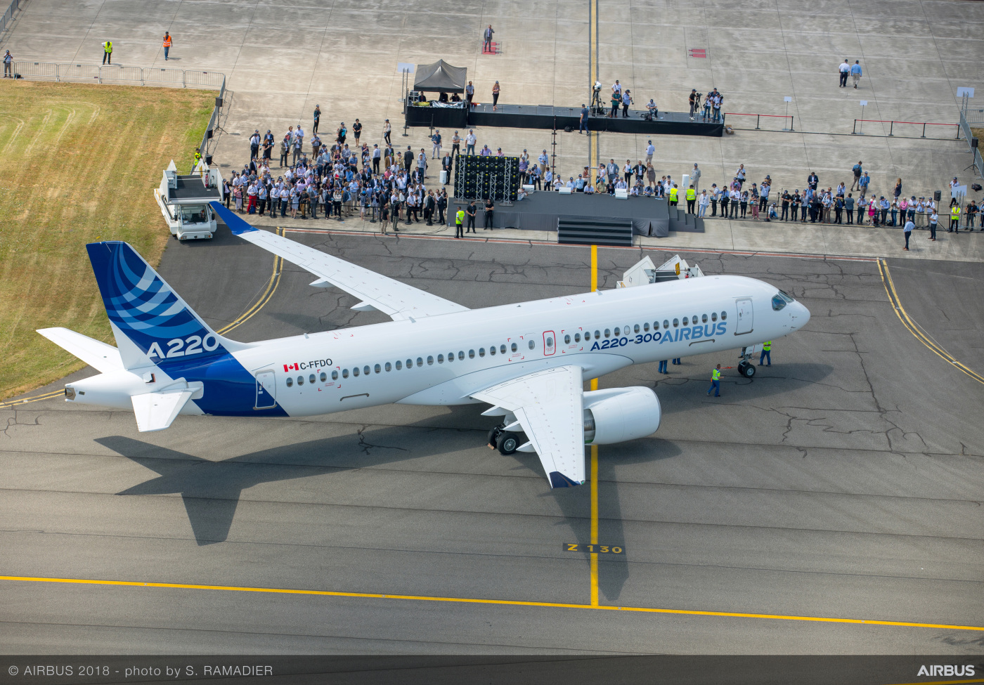 Airbus-A220-300-new-member-of-the-airbus-single-aisle-family-landing-063
